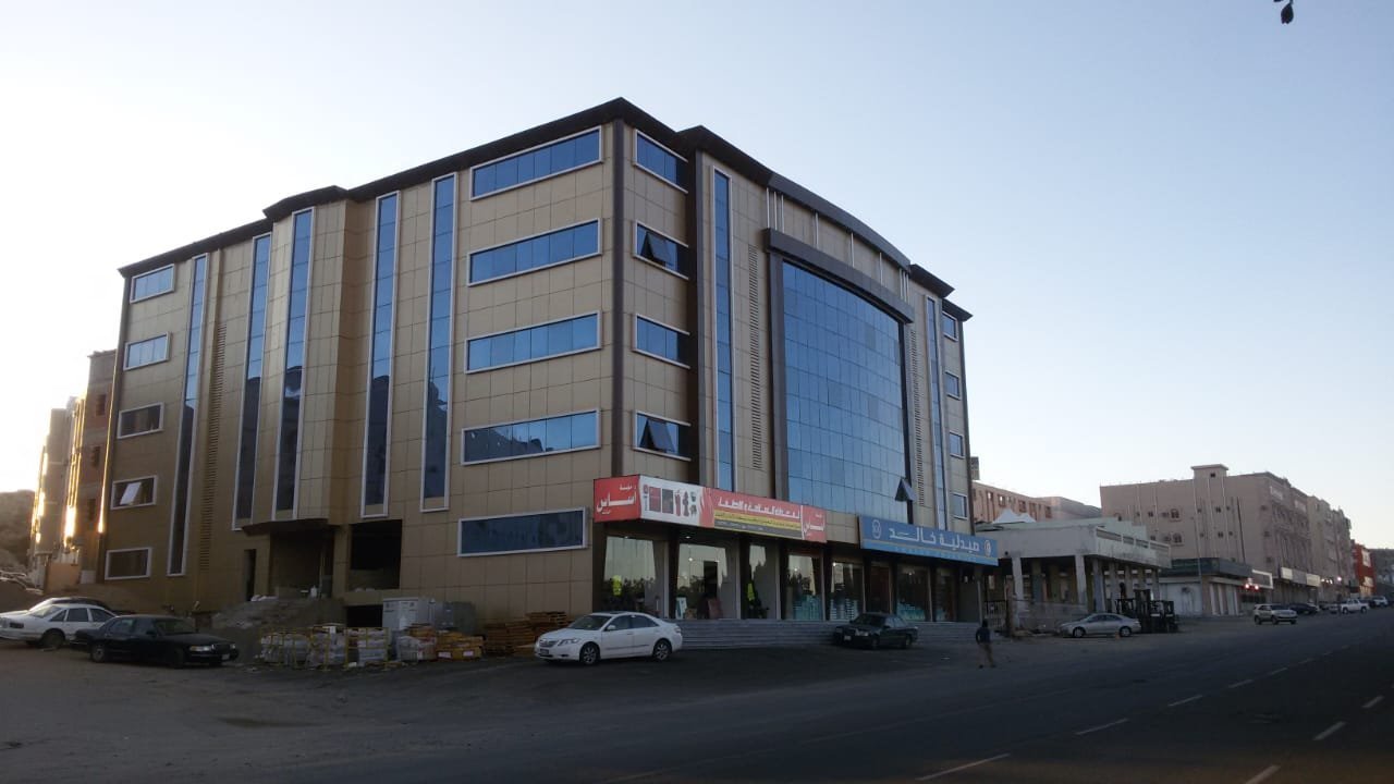 واجهات زجاجية